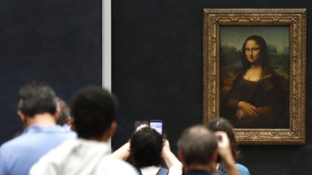 Mona Lisanin Gülüsündeki Efendim